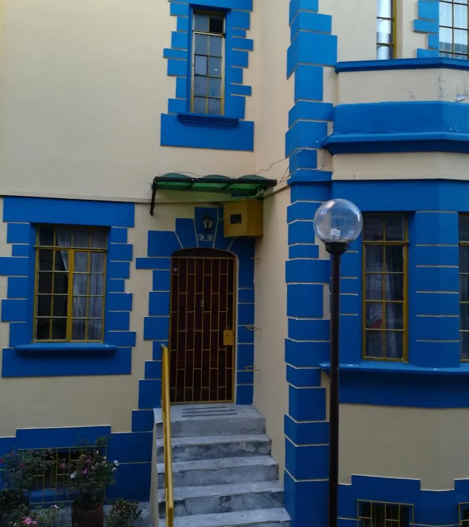 Candelaria Coliving Bogota 0*,